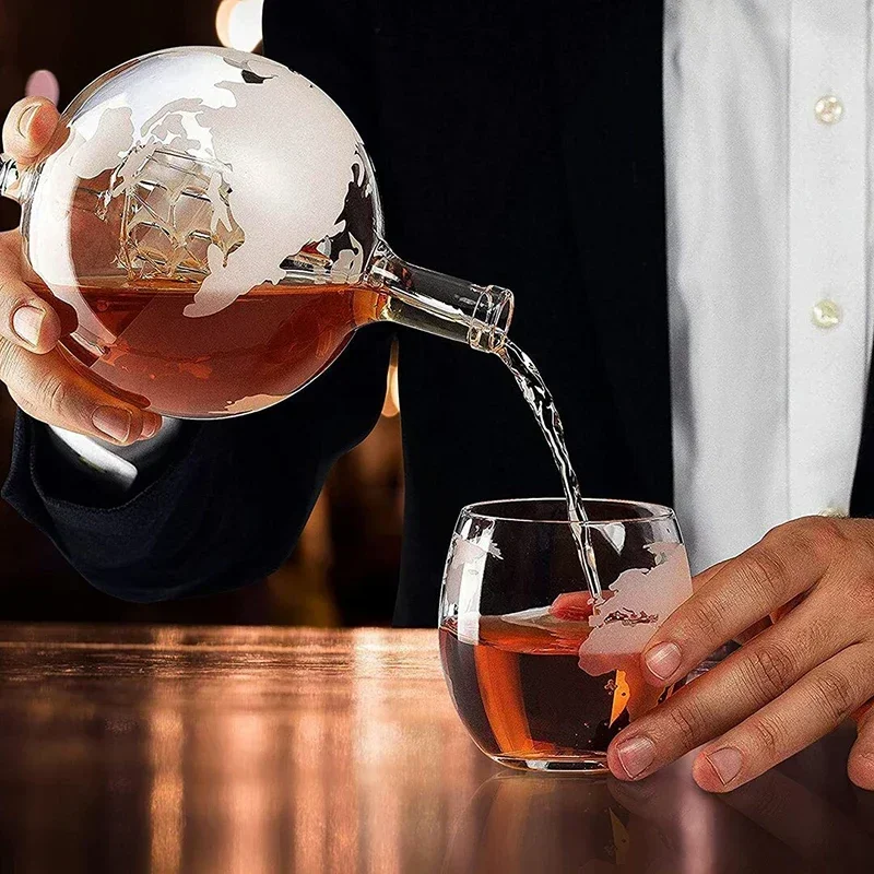 Decanter Globe Set - Zestaw karafki do whisky w kształcie